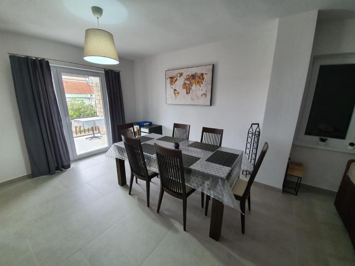 Vila Beleca Krk - Apartments Rest & Sea Krk Town Exterior foto