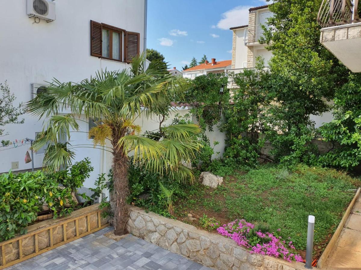 Vila Beleca Krk - Apartments Rest & Sea Krk Town Exterior foto